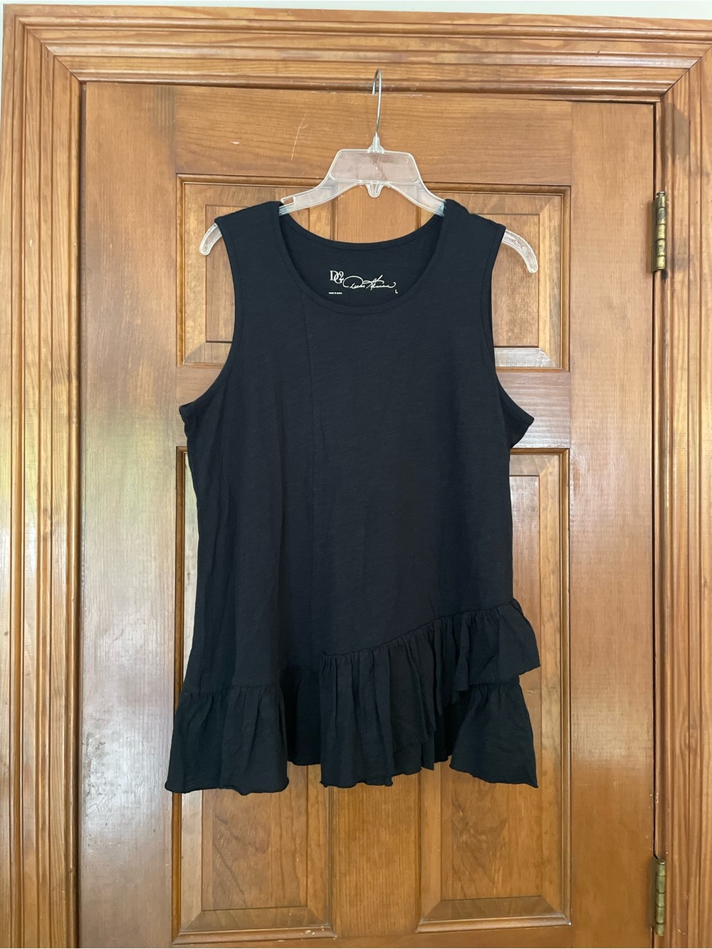 DG2 by Diane Gilman Black Ruffle-Hem Tank Top